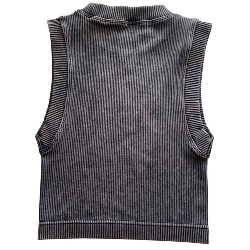 Zenana Stone Washed Ribbed Grey Seamless Crop Tank Top - Picture 2 of 4